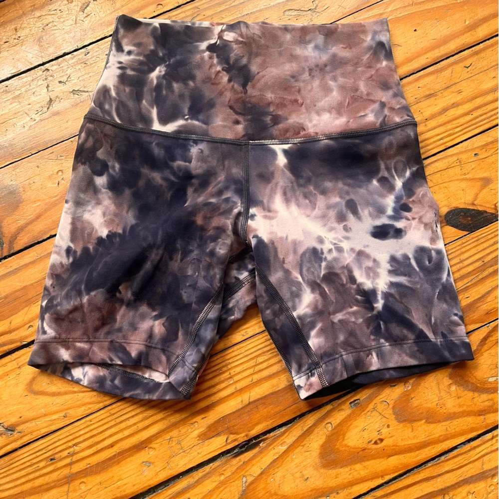 lululemon align shorts size 2 diamond dye black